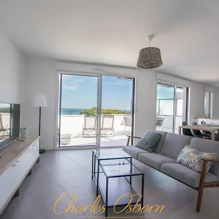 Apartment Beautiful Rooftop For 6 People *
