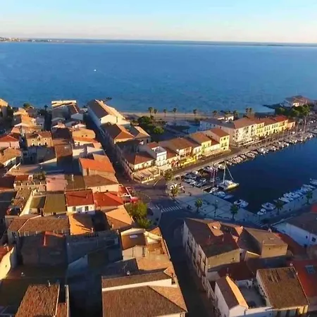Beautiful Rooftop For 6 People * Meze